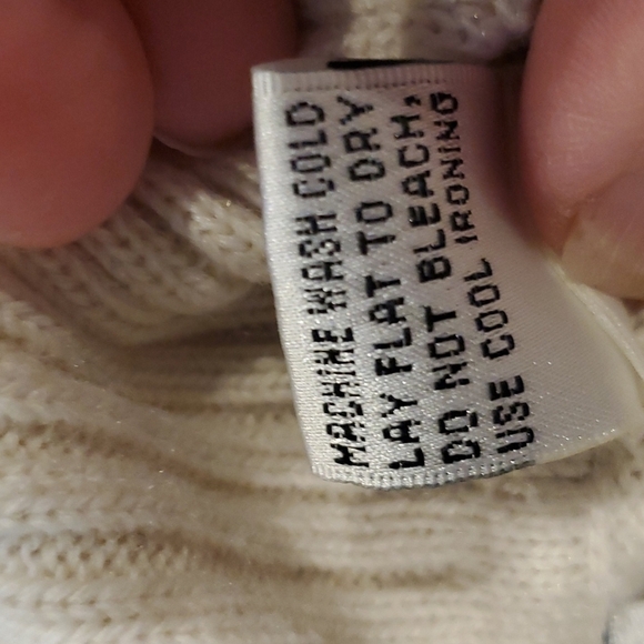 Vintage Chaus Sweater beige with emblem size large - Picture 6 of 7